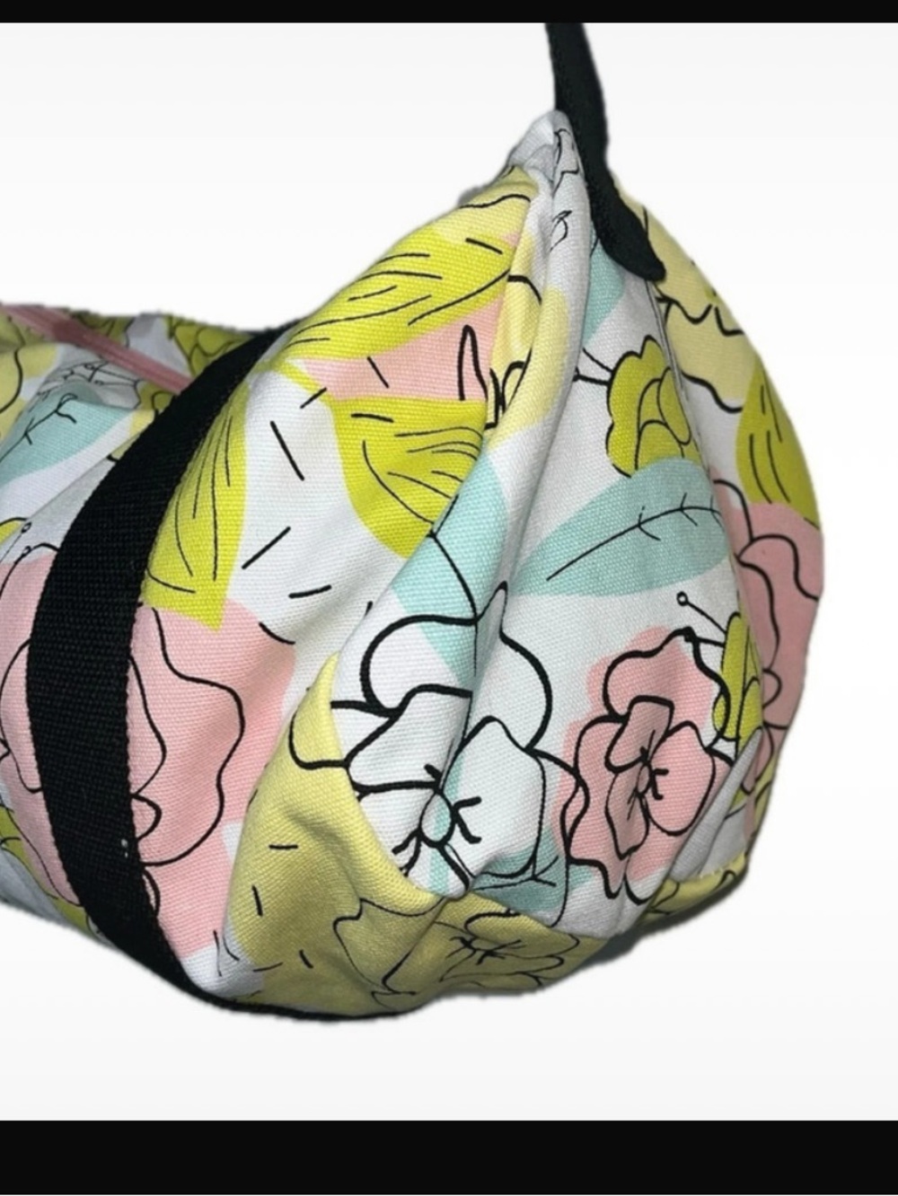 NWOT Benefit san francisco canvas multi print logo zip duffle bag weekender - Picture 4 of 7